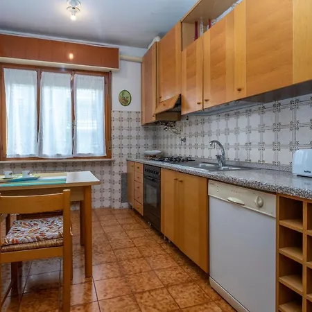 Casa Stanicic-Terminal Nord shopping center APT Apartamento