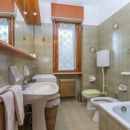 Apartamento Casa Stanicic-Terminal Nord shopping center APT *